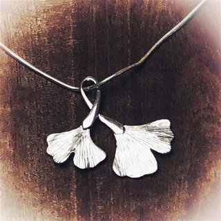 Ginkgoblatt doppelt